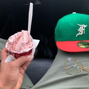 Meet your Posher, Henry